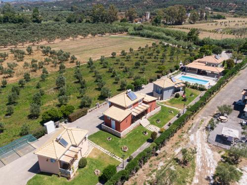 Spedion Villa - Near to sea villas with heated swimming pool
