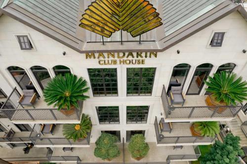 an aerial view of the manhattan club house at Mandarin Club House in Batumi