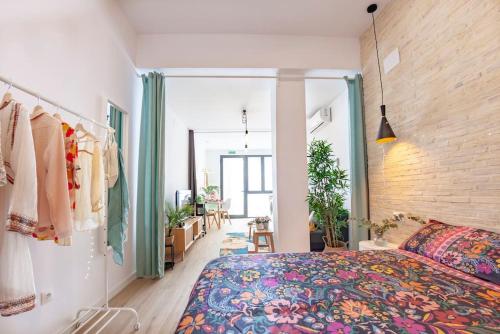 RC - Modern Valencia loft