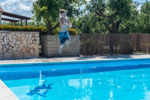 Bazén v ubytování Agriturismo il Tripesce nebo v jeho okolí