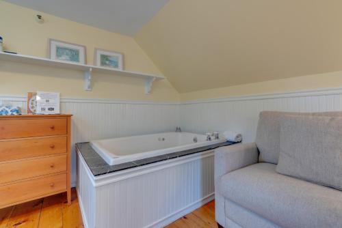 Φωτογραφία από το άλμπουμ του James Place Inn Bed and Breakfast σε Freeport