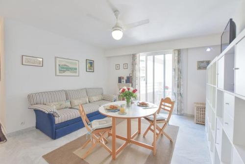 PALM ROYAL - Apt for 4 with balcony - 5 minutes from the beach