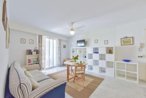 PALM ROYAL - Apt for 4 with balcony - 5 minutes from the beach