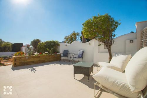 Villa Ladera by Abahana Villas