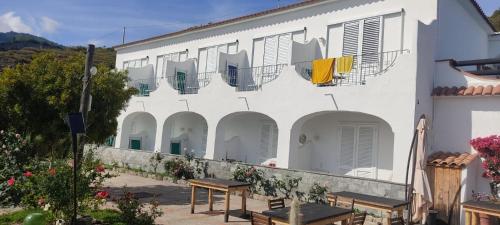 Το κτήριο όπου στεγάζεται  το bed & breakfast