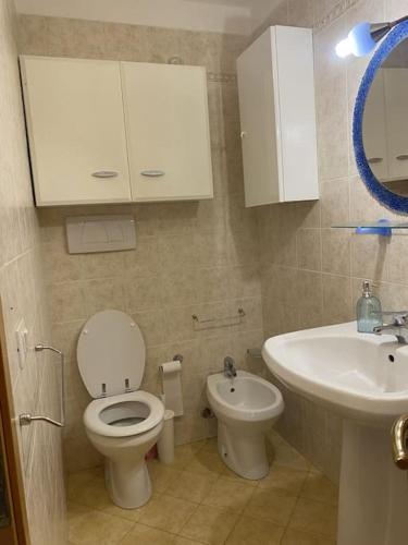 Ένα μπάνιο στο Casa Serena