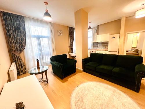 Ruang duduk di Next Apartments Constanta