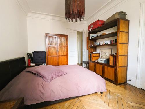 Appartement typique et confortable - Voltaire