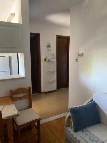Η κουζίνα ή μικρή κουζίνα στο Irini Seaside Apartment