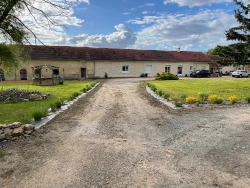 Gallery image of Au Repos du lézard, la familiale in Durtal