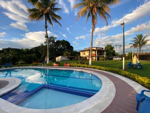 Bazén v ubytování Finca hotel los cocos nebo v jeho okolí