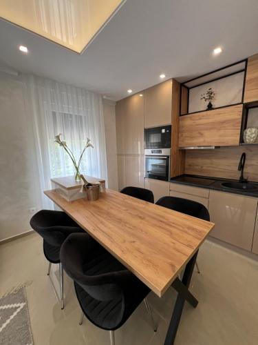 Kuchyň nebo kuchyňský kout v ubytování Centar Penthouse