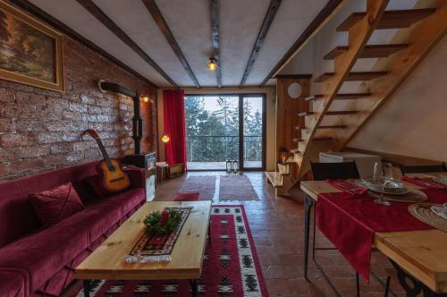 Fotografie z fotogalerie ubytování Guri i Kuq Hotel & Vila v destinaci Peje