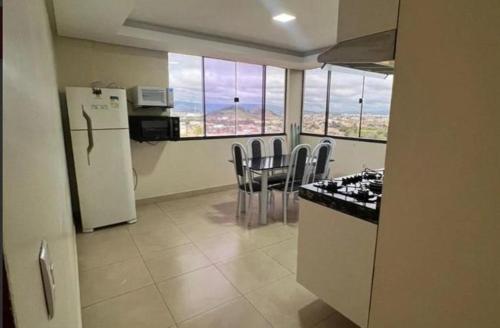 Η κουζίνα ή μικρή κουζίνα στο Hotel Vale da Serra
