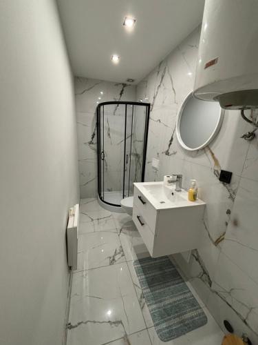 Koupelna v ubytování KK Apartament Marszałkowski