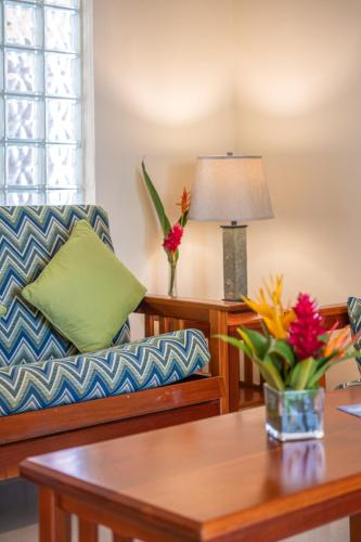 Χώρος καθιστικού στο SunBreeze Suites