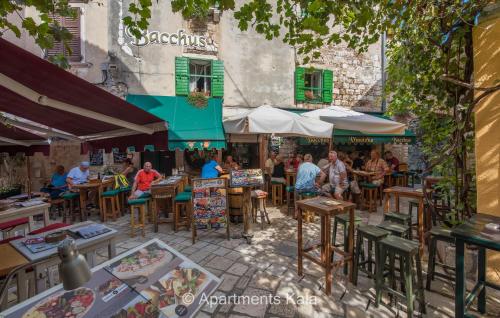 KALA Main Square Poreč&free parking place