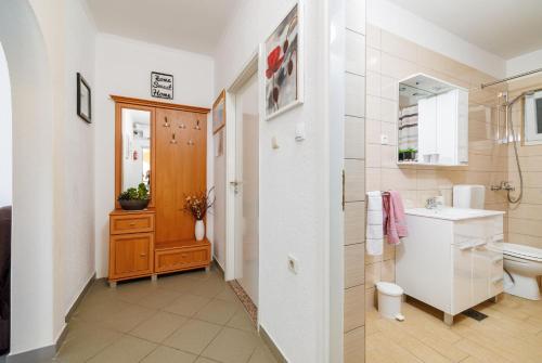 Koupelna v ubytování Apartments Danica