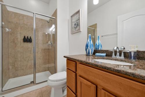 Trendy Retreat - Great Location - Fully Loaded photo 18