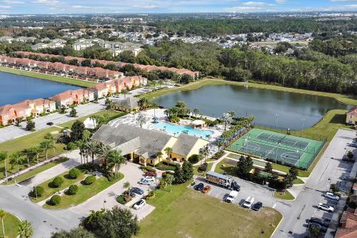 Trendy Retreat - Great Location - Fully Loaded photo 37