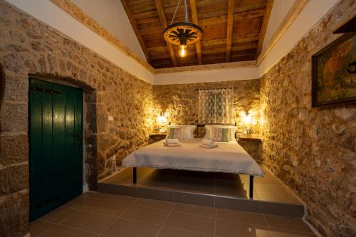 Family friendly house with a swimming pool Seline, Paklenica - 23248