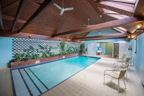 The swimming pool at or near Beaulieu Hotel 