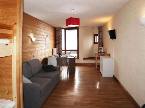 Studio cosy pour 4 personnes face aux pistes, balcon sud - FR-1-322-616