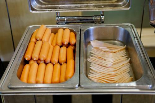 Mad på hotellet eller i nærheden