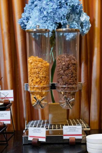 Mad på hotellet eller i nærheden