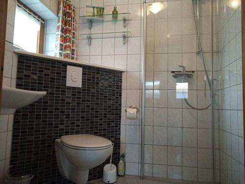 Ένα μπάνιο στο detached holiday home Kasch