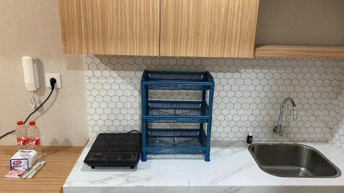 Кухня или мини-кухня в Cheapinn Tokyo Riverside PIK 2 Apartment

