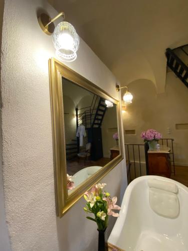 Vonios kambarys apgyvendinimo įstaigoje Torra di Ciocce