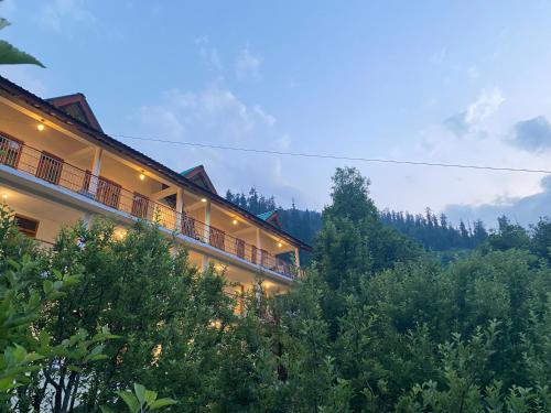 Fotografie z fotogalerie ubytování Khwabgah Stays v destinaci Manāli