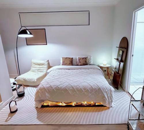 Katil atau katil-katil dalam bilik di Private room with Balcony