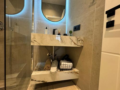 Ένα μπάνιο στο The cosy inn vlora