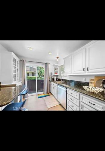 Cuisine ou kitchenette dans l'établissement Golden Gateaway
