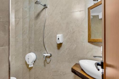 Koupelna v ubytování Hotel Bohem Berat