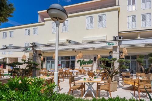 Ресторан / где поесть в Hotel Adria