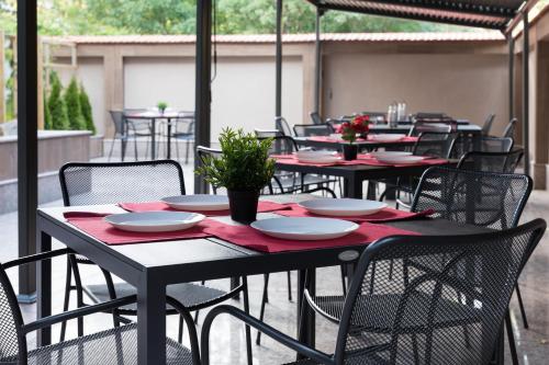 B1 Boutique Hotel Sofiaにあるレストランまたは飲食店