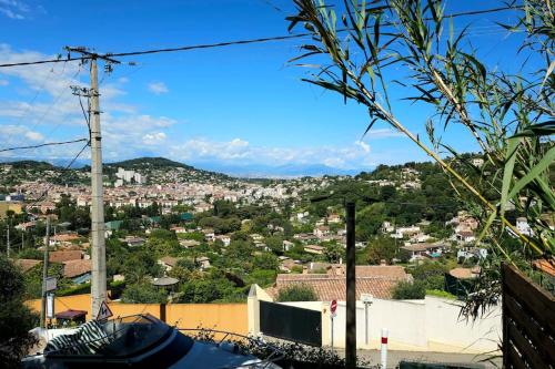 F3 dans une villa SuperCannes