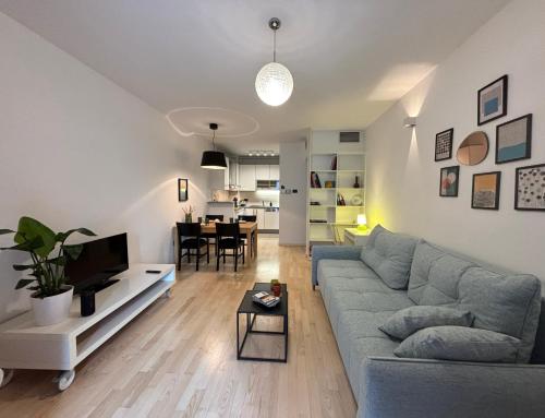 Terrace Bliss Apartment with free garage