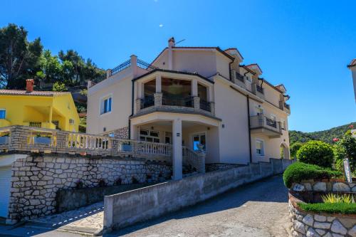 Apartments Nikolina J