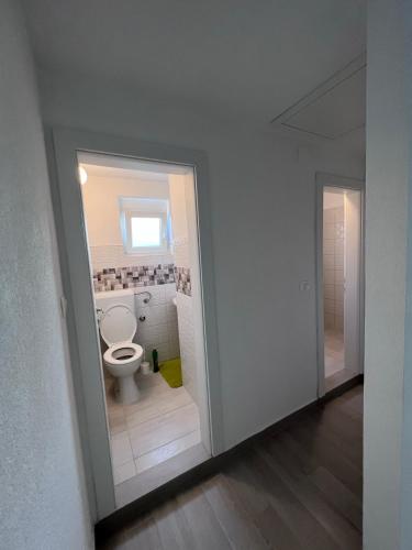 Old and cute renovated house 100m from the sea