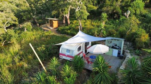 Taman di luar Três figos Caravan