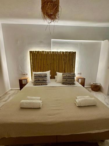 Φωτογραφία από το άλμπουμ του Athina Rooms - Lounge Apartments στην Παροικιά