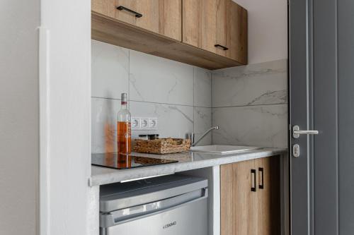 Una cocina o cocineta en Mare Monte Studios Naxos