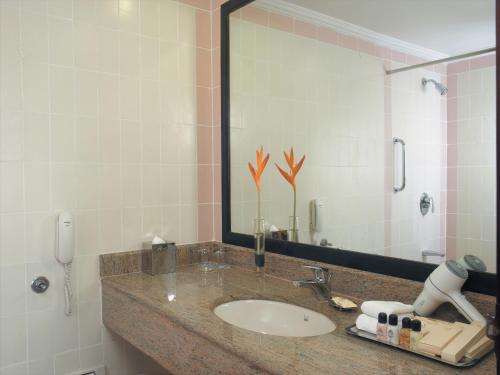 Un baño de Vivanta Ernakulam, Marine Drive