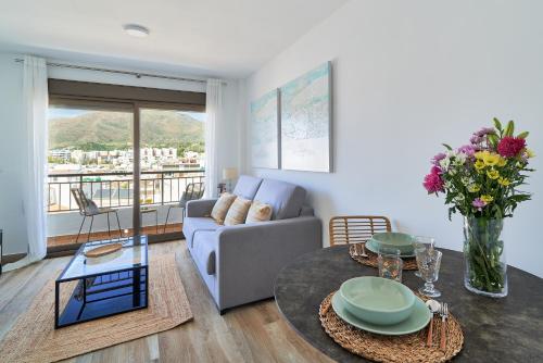 Luminoso apartamento en primera linea de PLAYA EN ESTEPONA