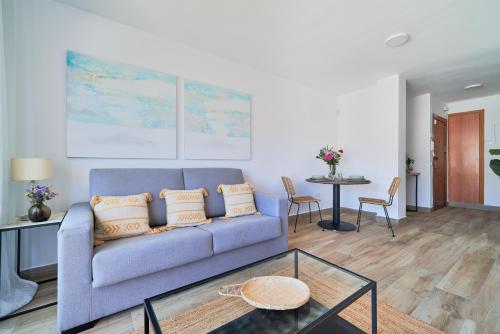 Luminoso apartamento en primera linea de PLAYA EN ESTEPONA
