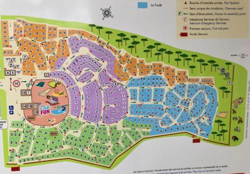 - une carte du complexe dans l'établissement Mobil home Marie La pignade, à Ronce-les-Bains